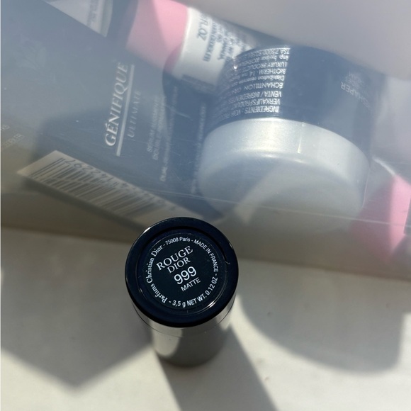 Dior #999 Matte Red Lipstick - Picture 5 of 5